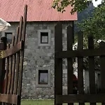 Molla Konukevi 3*