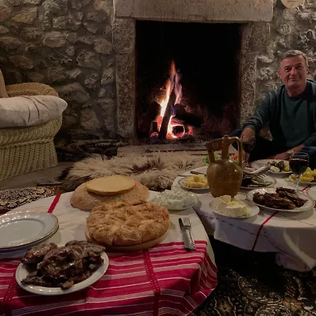 Molla بيت ضيافة ثيث